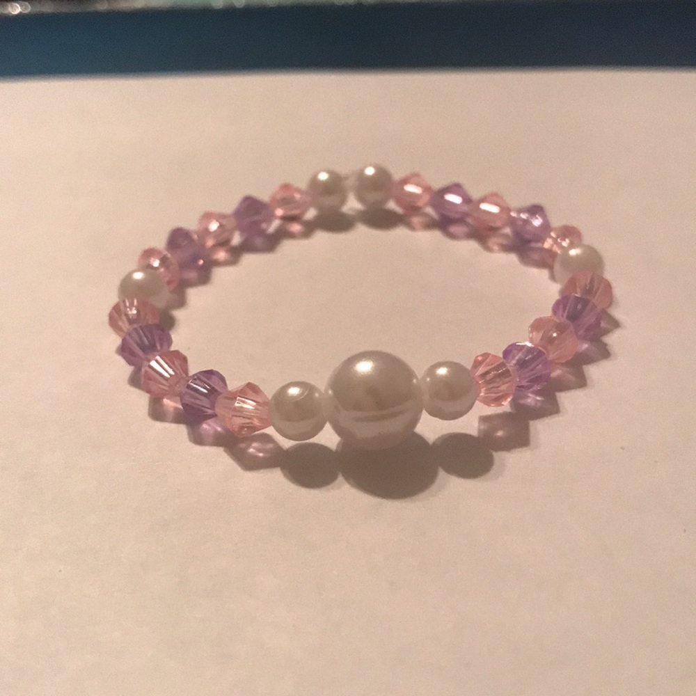 Beaded crystal pearl bracelet